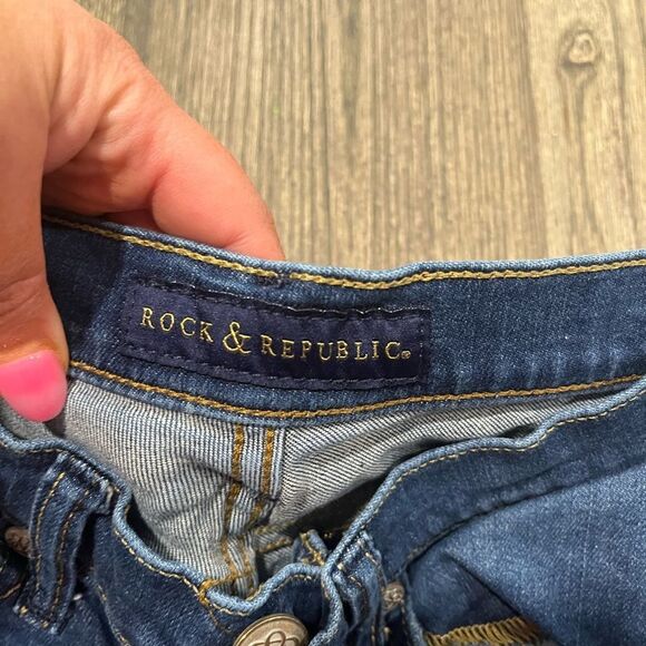 Rock & Republic Berlin Straight Jeans Pockets Distressed Denim Dark Wash Size 2 - Picture 8 of 12